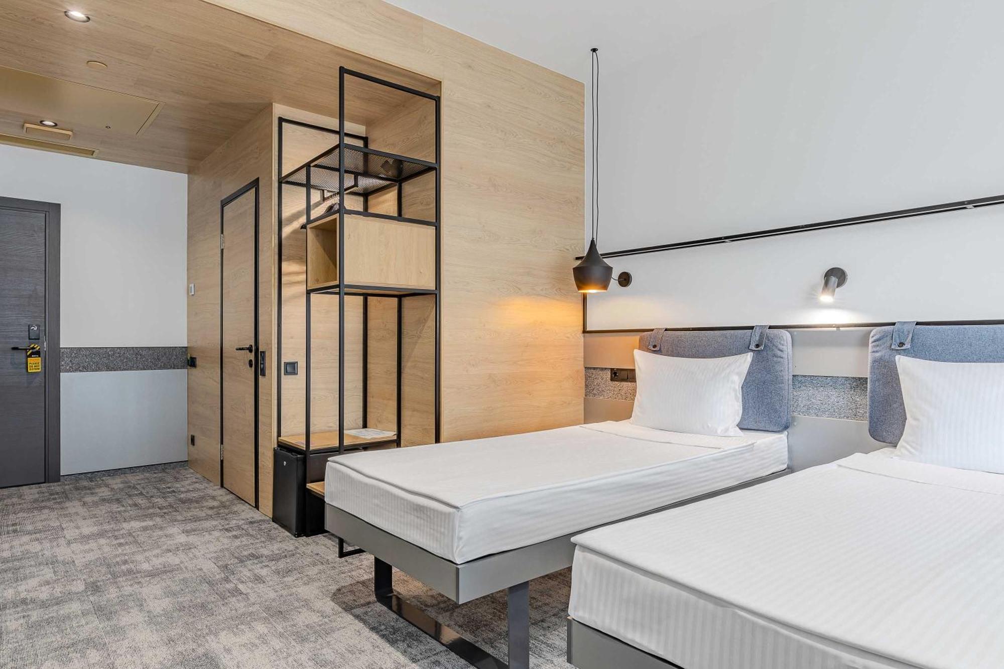 Iq Hotel Київ Екстер'єр фото