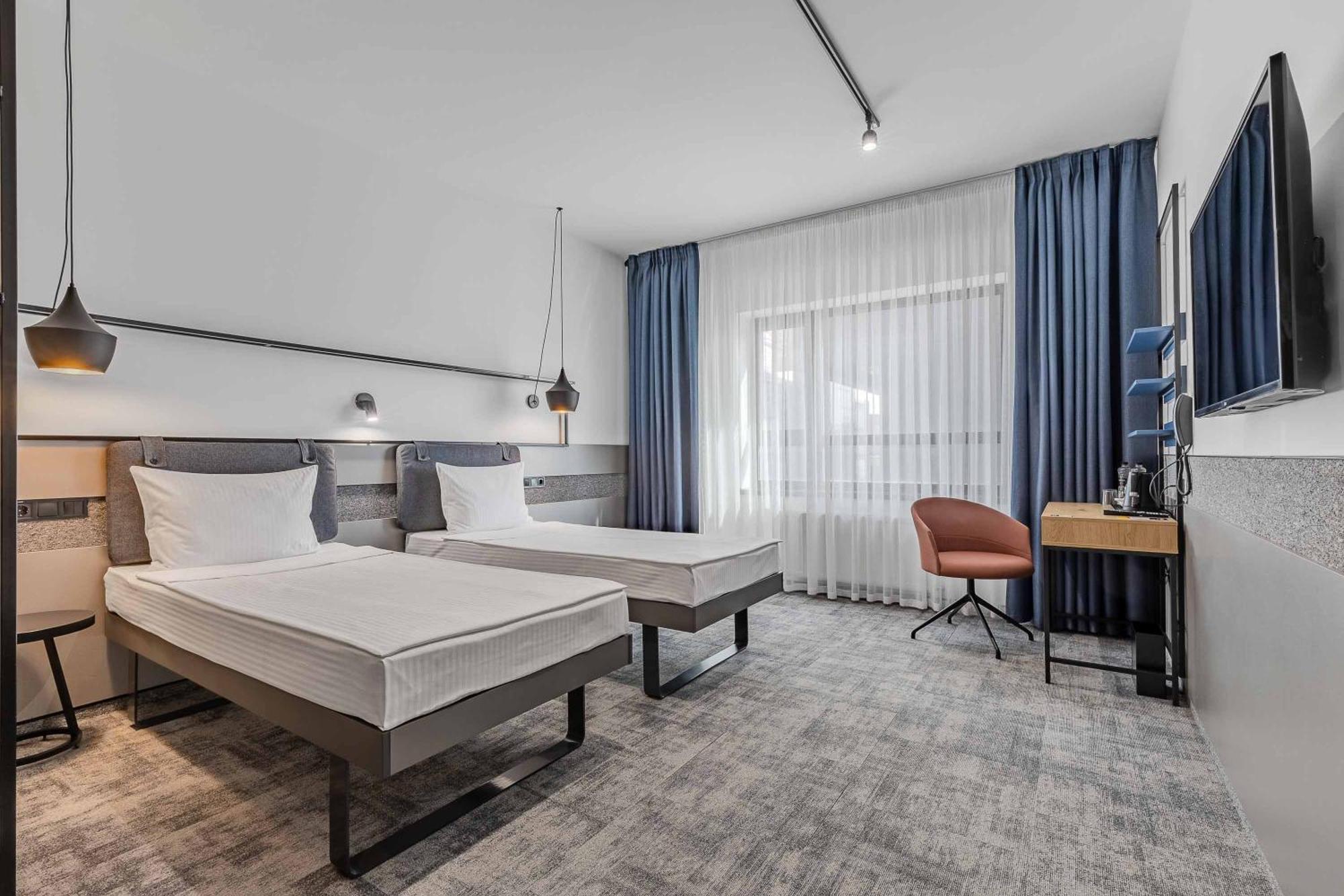 Iq Hotel Київ Екстер'єр фото