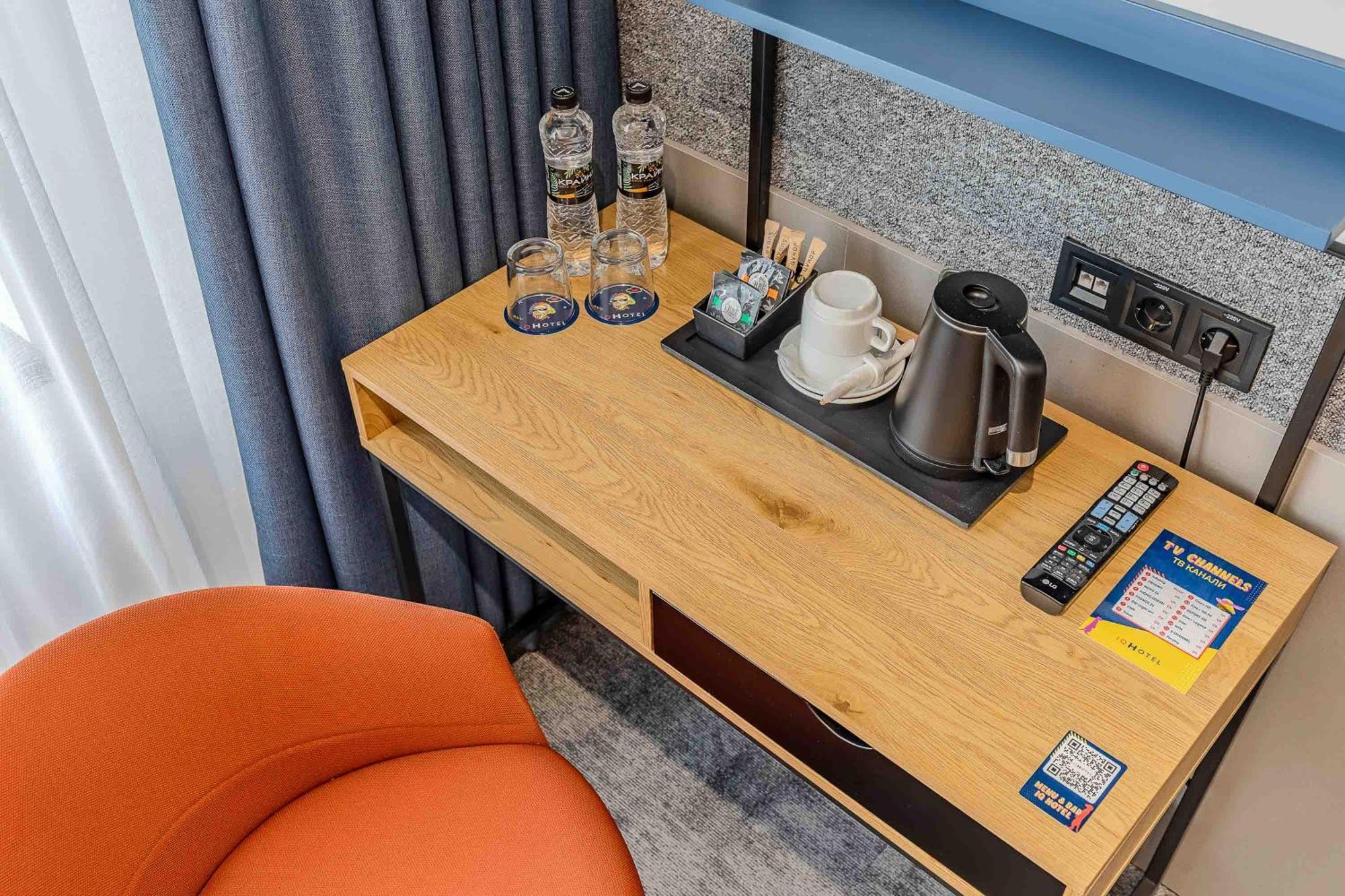 Iq Hotel Київ Екстер'єр фото