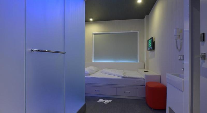Iq Hotel Київ Екстер'єр фото